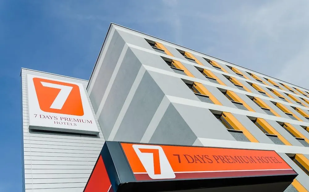 *** Hotel Campanile Leipzig Halle Airport Schkeuditz Alemanha